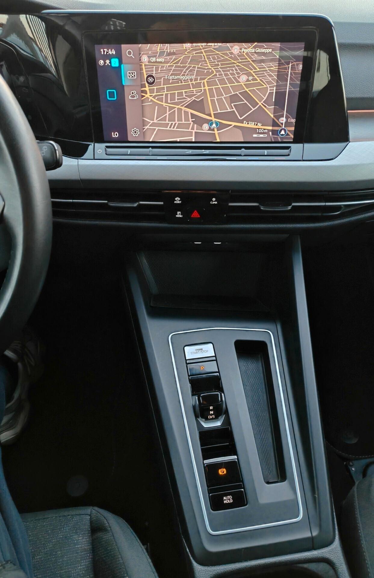 Volkswagen Golf 1.0 eTSI 110 CV EVO DSG Life