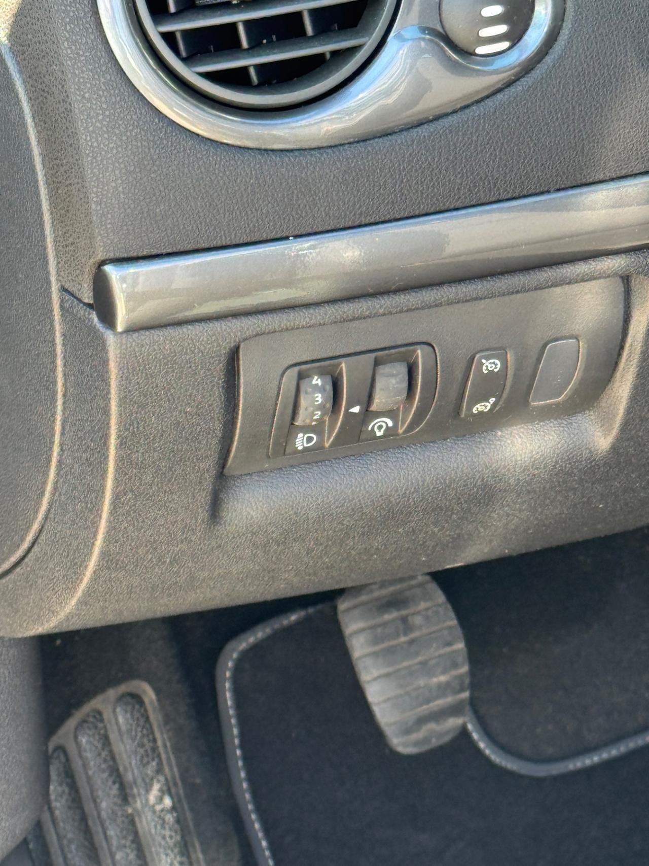Renault Clio 1.2 -5 porte- Neopatentati