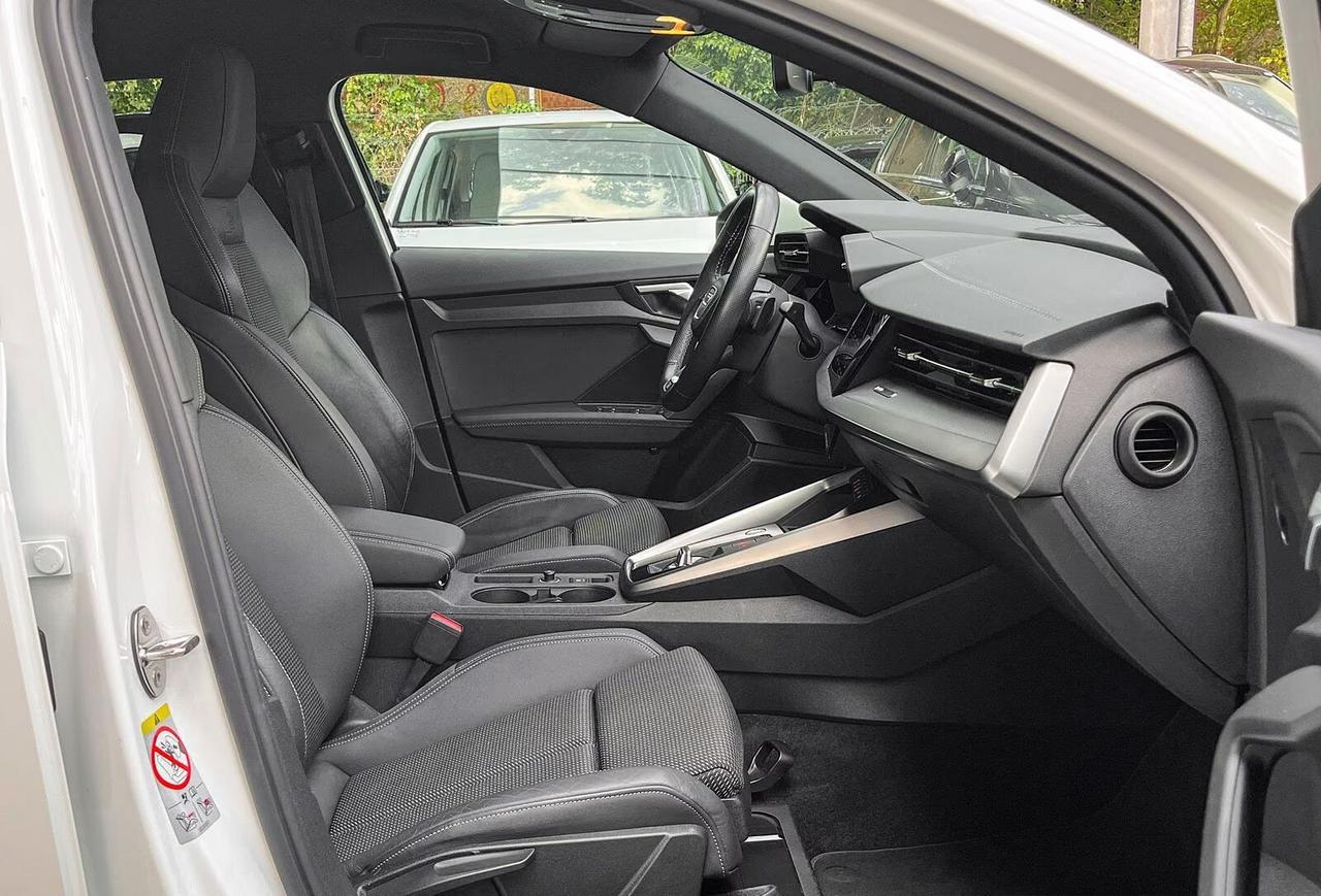 Audi A3 SPB 30 TFSI S line edition
