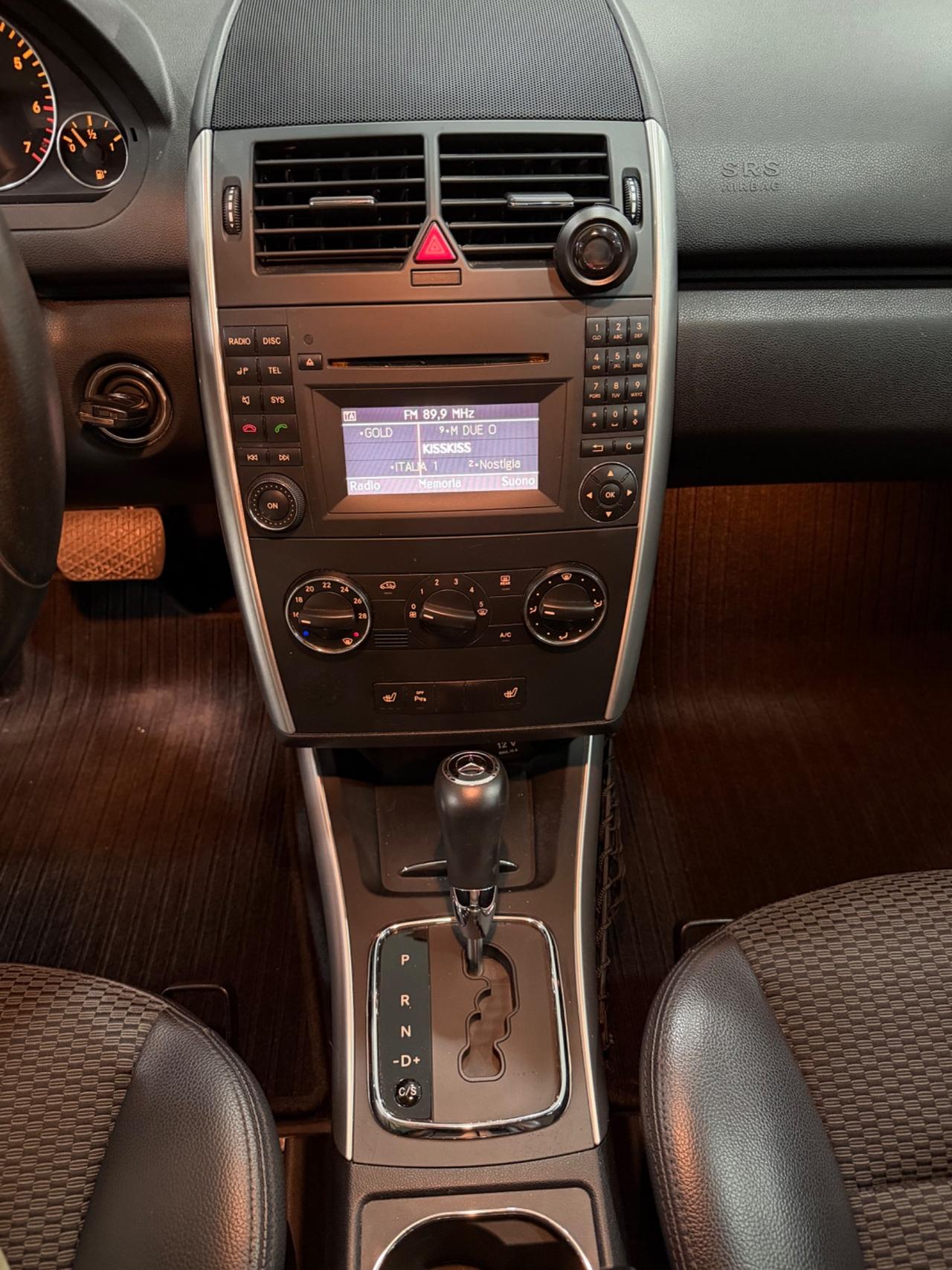 Mercedes-benz A 180 AUTOMATIC AVANTGARDE