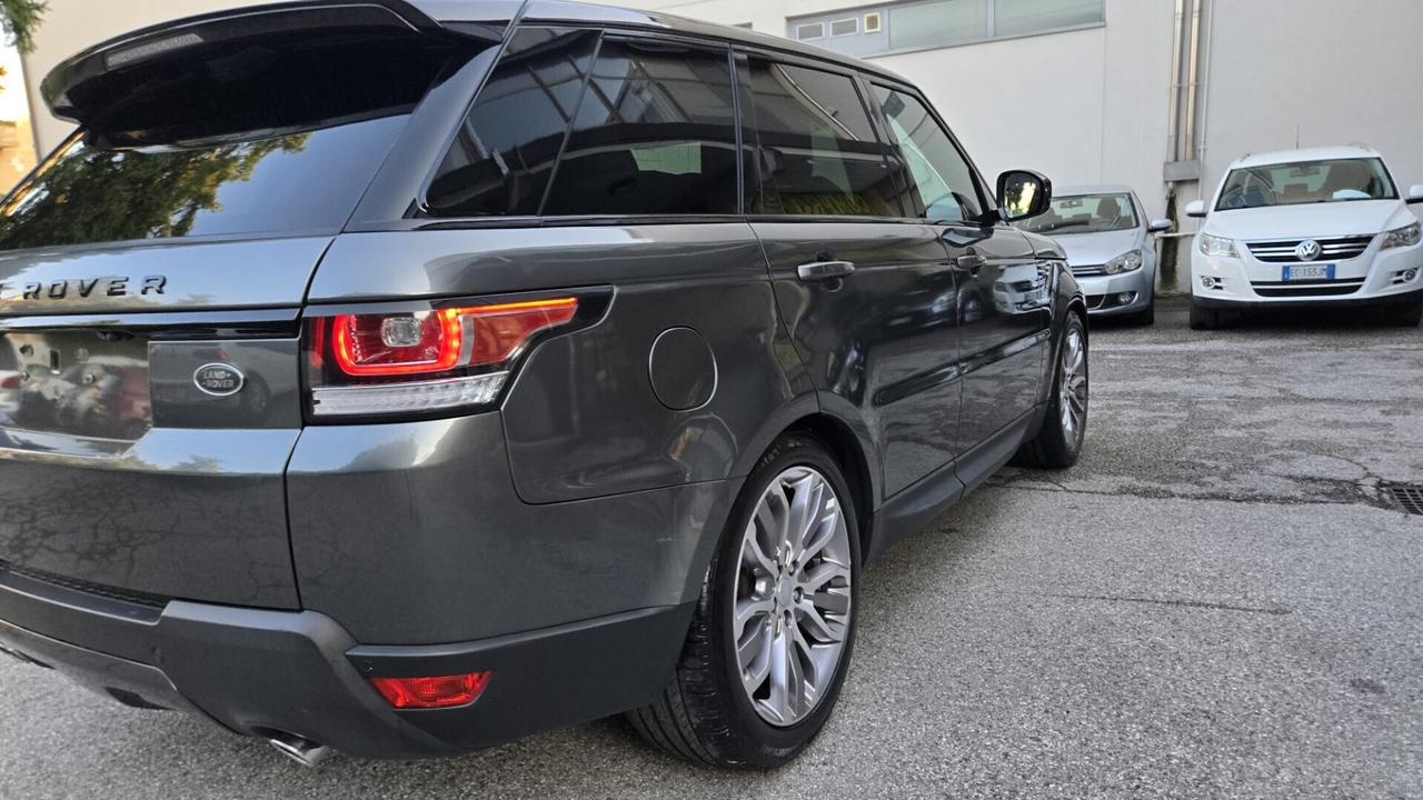Land Rover Range Sport 3.0 TDV6 HSE Dynamic Editio