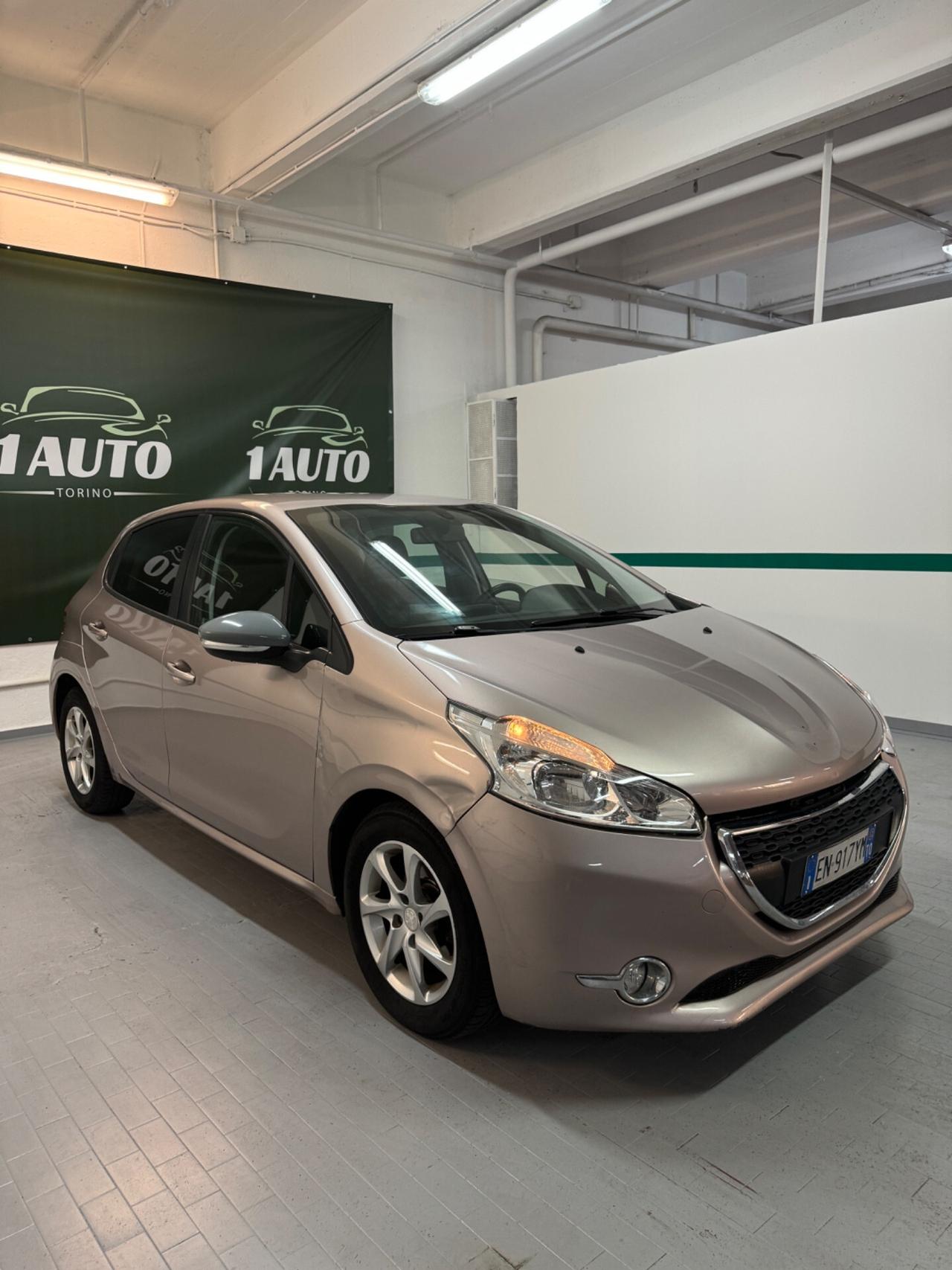 Peugeot 208 1.6 e-HDi 92 CV Stop&Start 5 porte Allure