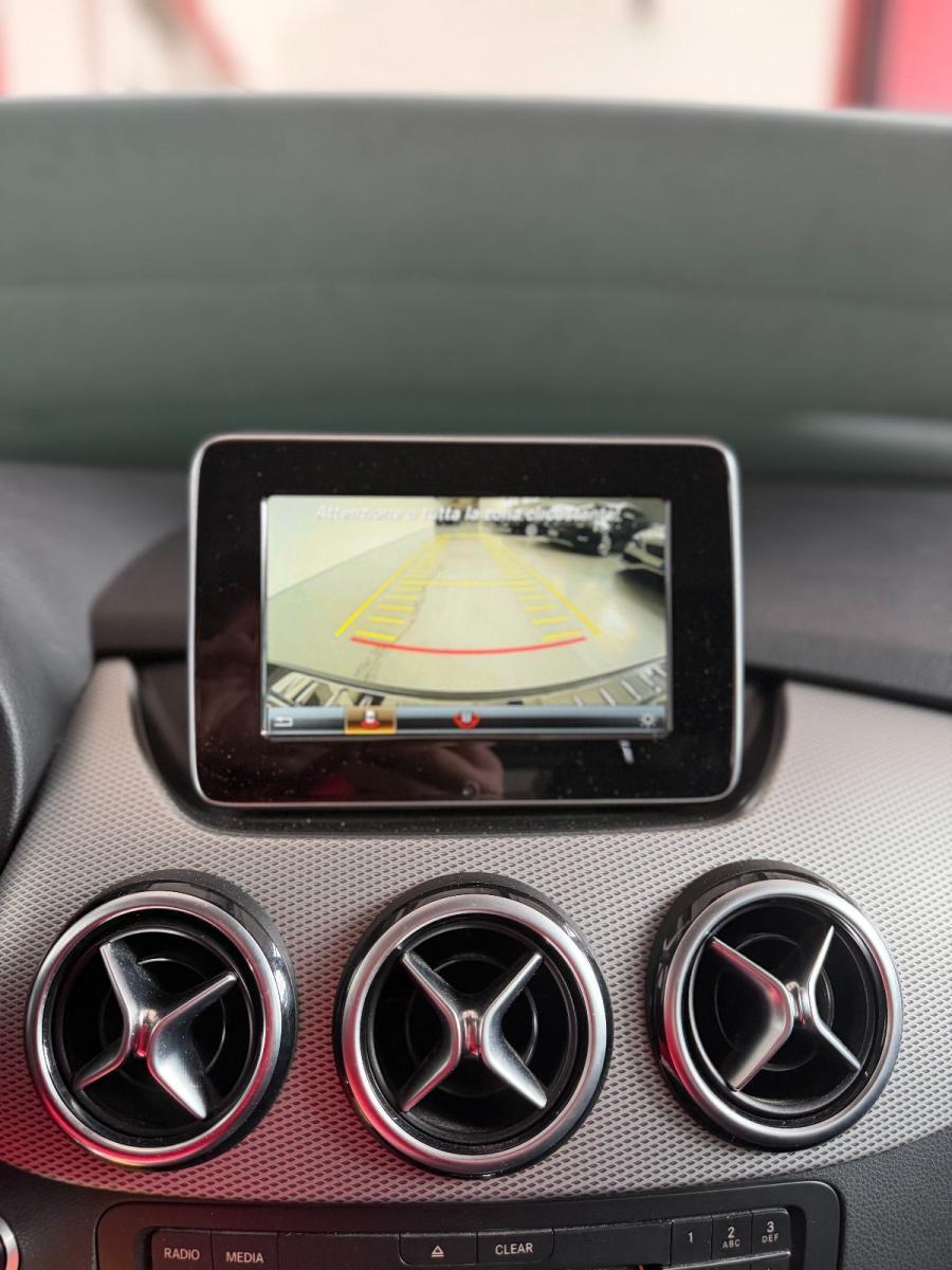 MERCEDES - Classe B - 180 Sport