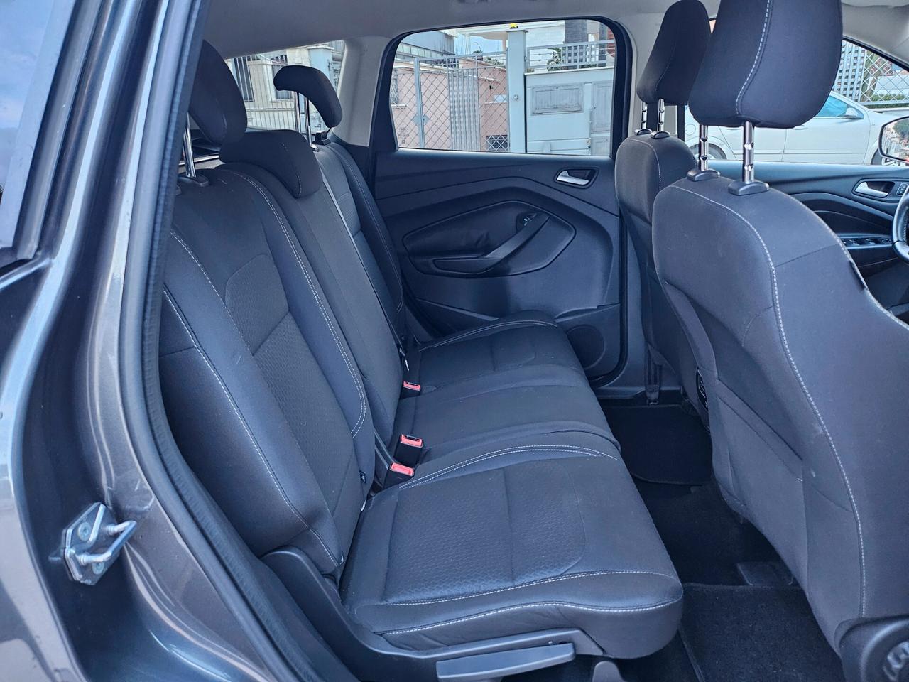 Ford Kuga 1.5 Tdci 120cv Automatica Titanium