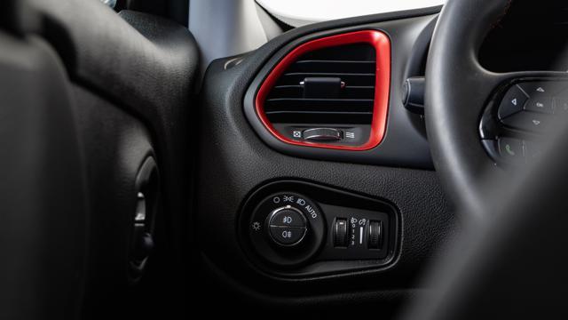 JEEP Renegade 4xe Trailhawk UNIPRO IVA ESPOSTA