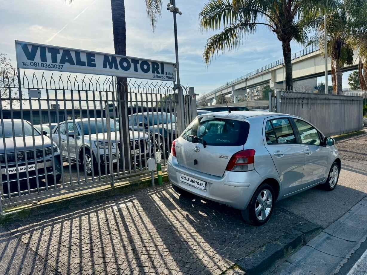 Toyota Yaris 1.0 5 porte Sol 69 CV