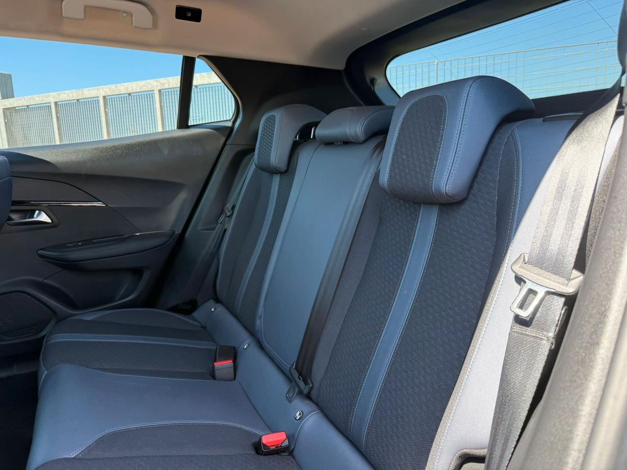 Peugeot 2008 PureTech 100 S&S Allure