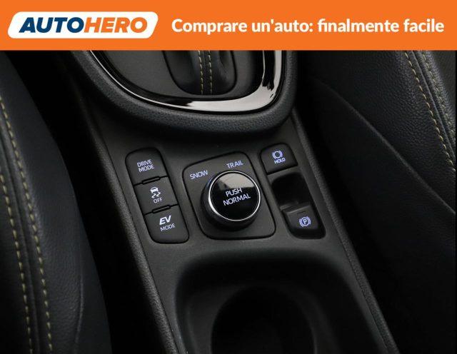 TOYOTA Yaris Cross 1.5 Hybrid 5p. E-CVT AWD-i Adventure