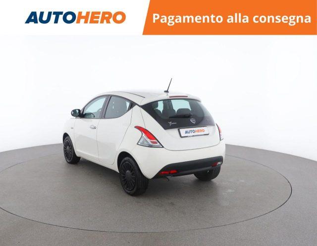 LANCIA Ypsilon 1.0 FireFly 5 porte S&S Hybrid Ecochic Silver