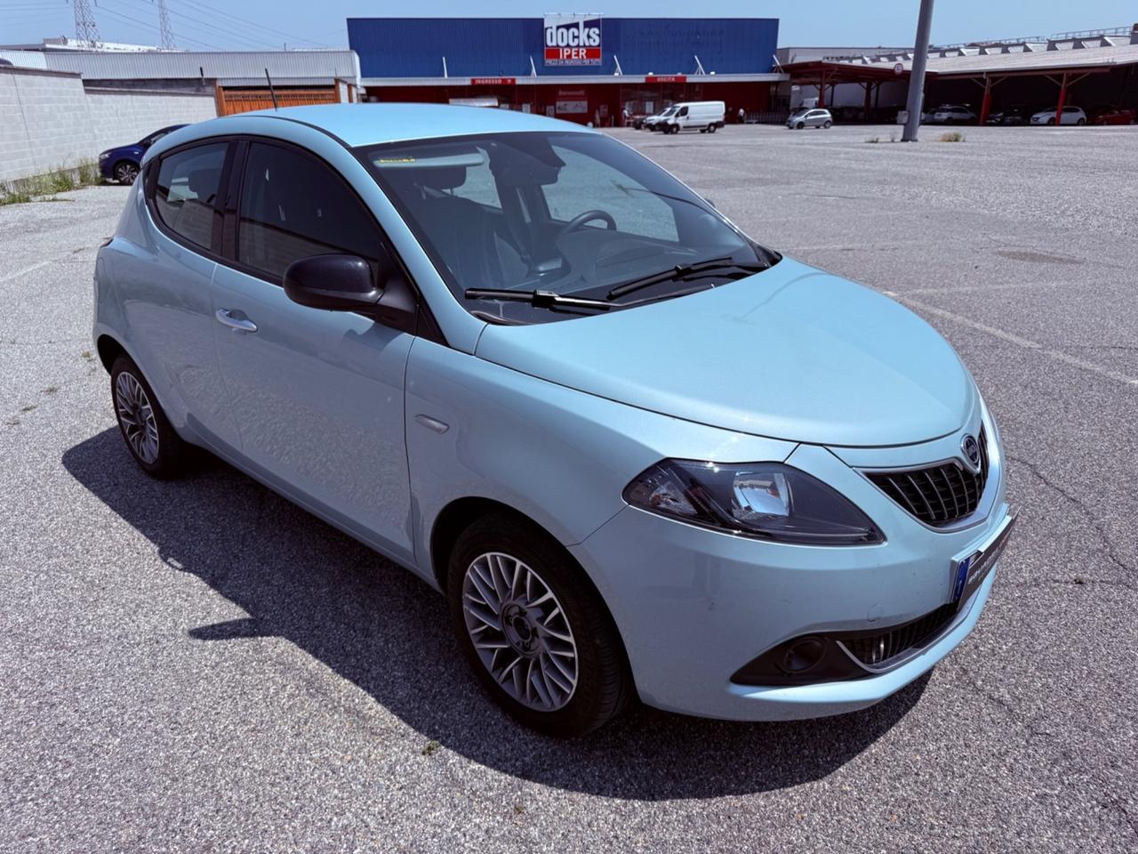 Lancia Ypsilon 1.2 69 CV 5 porte GPL Gold