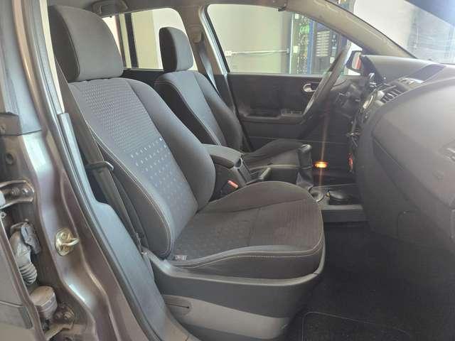 Renault Megane Megane II 2002 4p 1.4 16v Confort Authentique 98cv