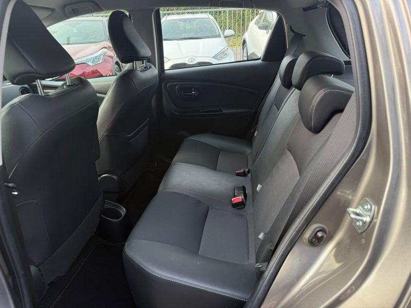 Toyota Yaris Yaris 5p 1.0 Lounge my16