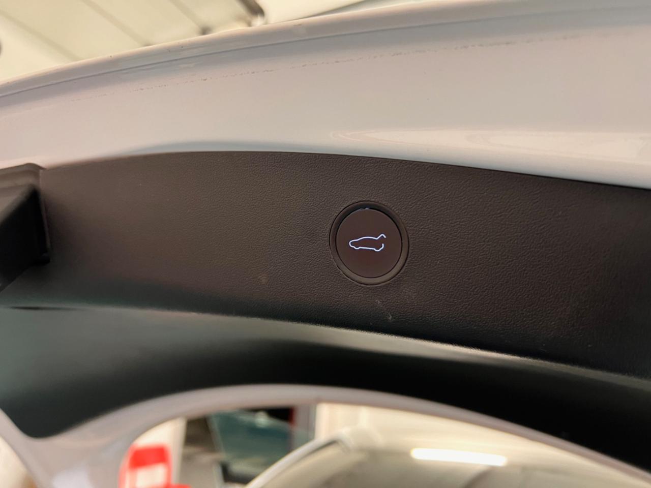 Tesla Model 3 Model 3 Long Range Dual Motor AWD
