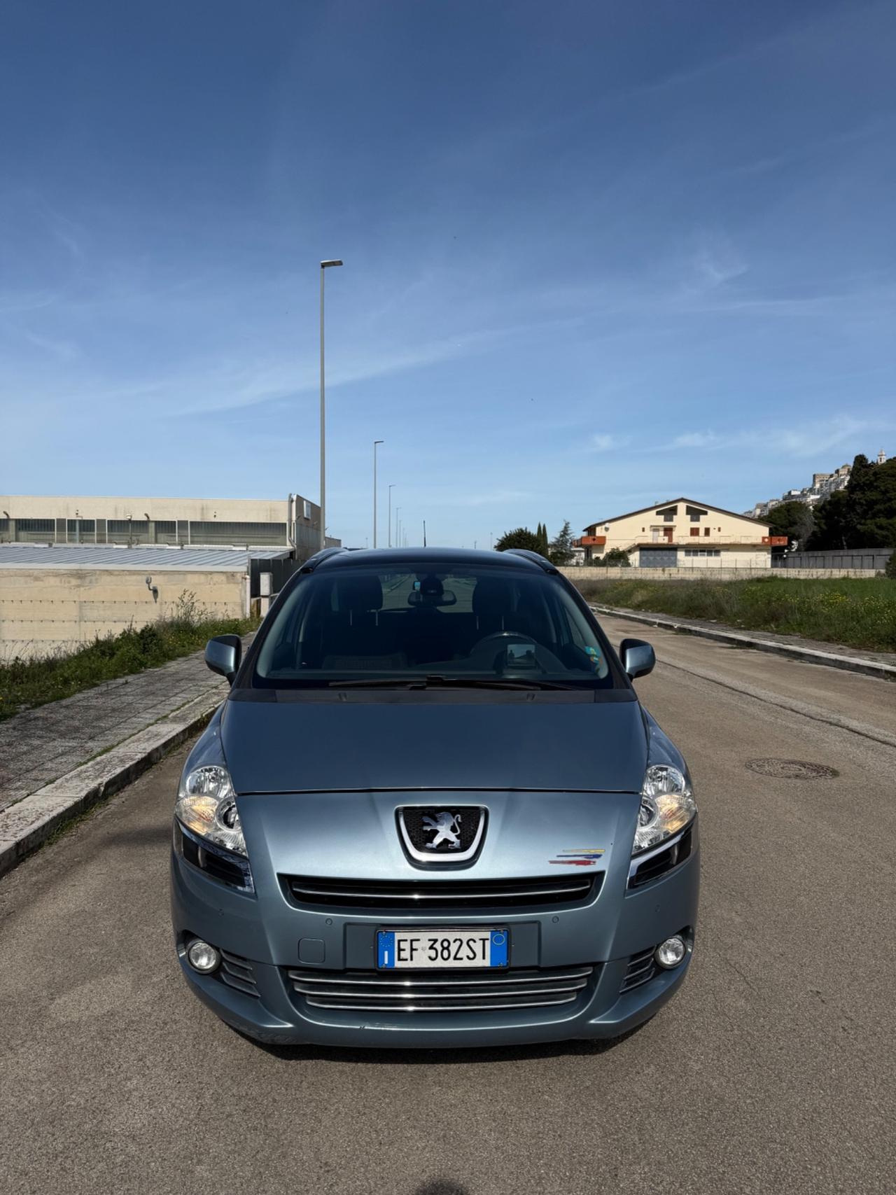 Peugeot 5008 2.0 HDi 150CV Tecno