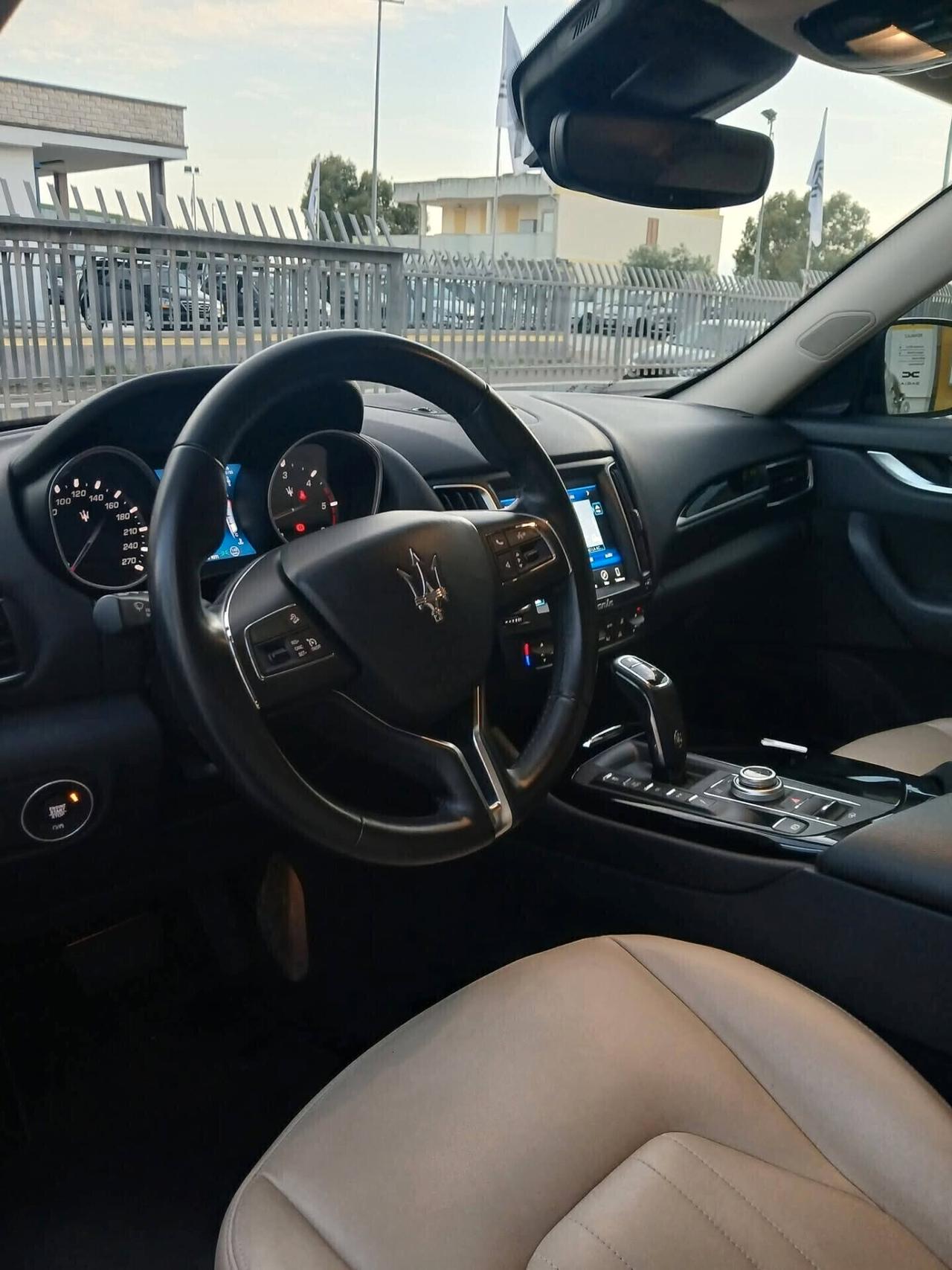 MASERATI Levante 3.0 V6 Diesel 250cv PARI AL NUOVO