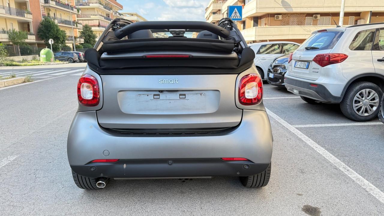 Smart ForTwo 90 0.9 T twinamic cabrio Prime LED NAVI KAMERA CERCHI 16 PACK SPORT