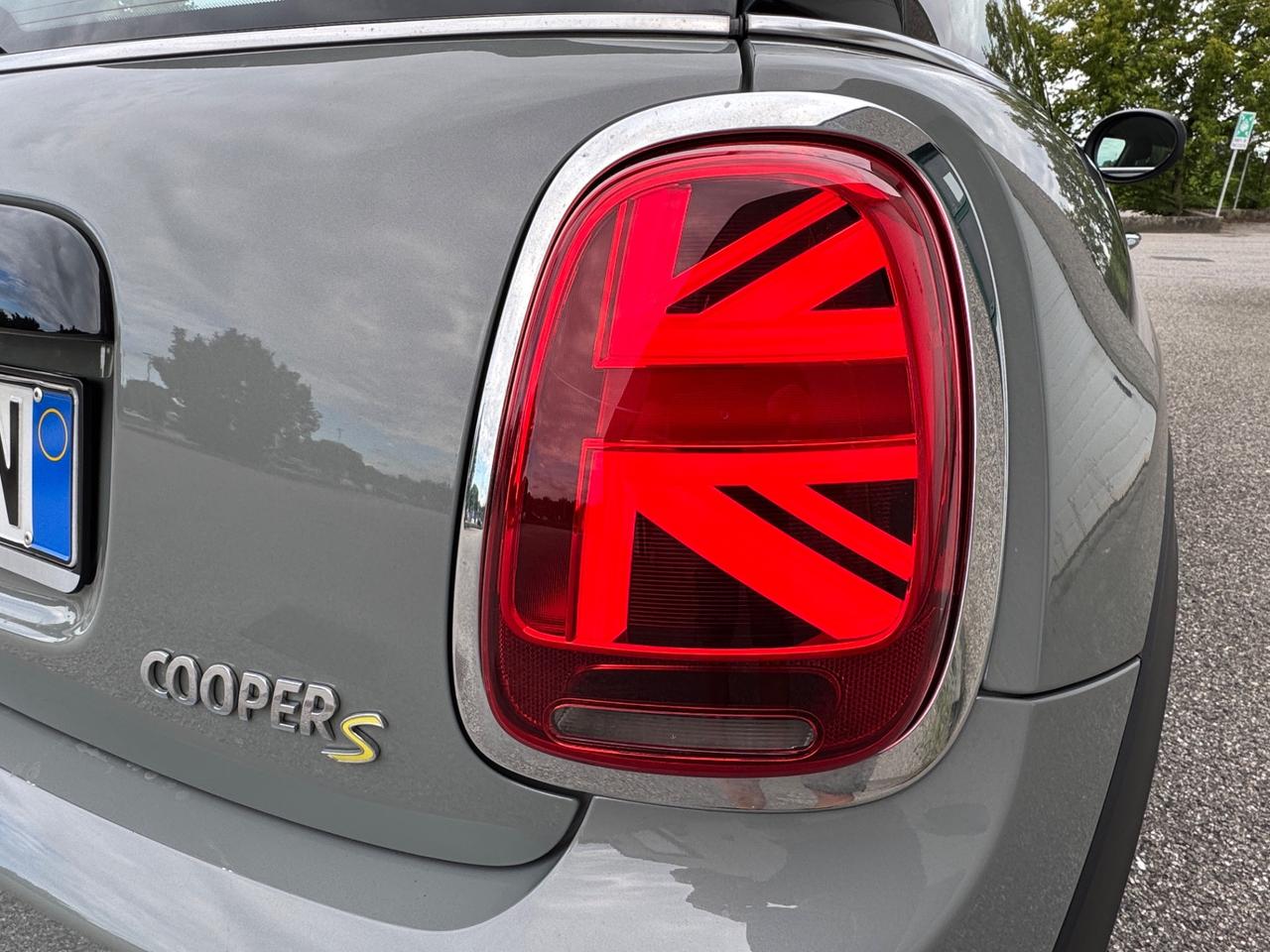 Mini Full Electric Cooper SE Camden Edition
