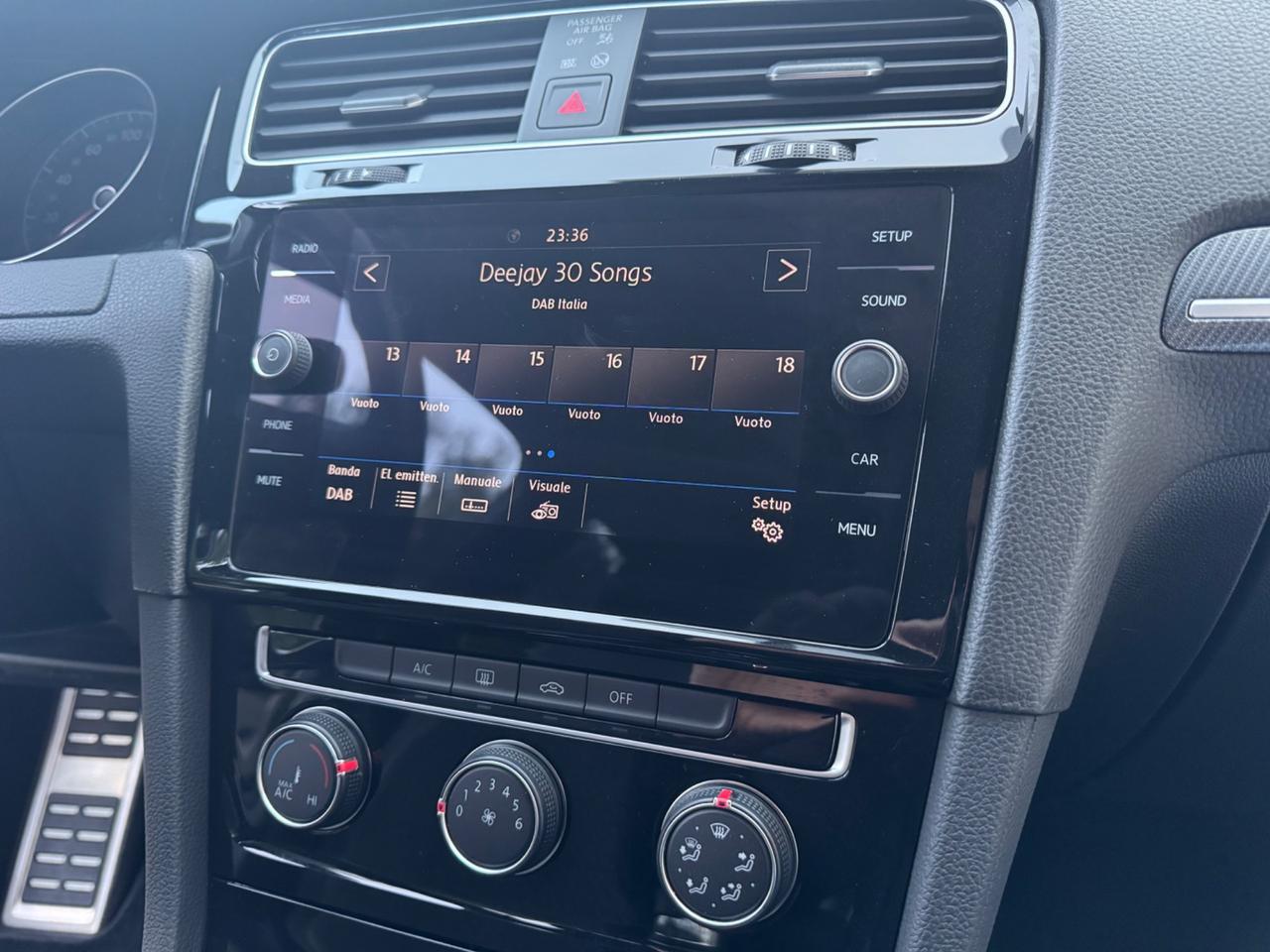 Vw Golf 2.0 TDI - R.LINE - FARI LED - 2019