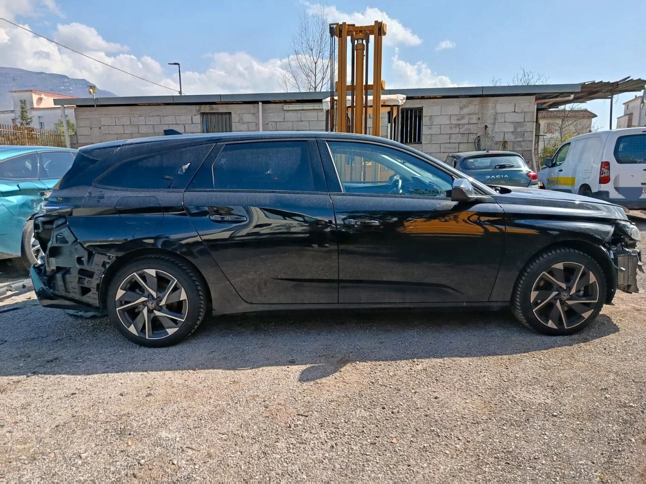 Peugeot 308 BlueHDi 130 S&S EAT8 SW GT-2025