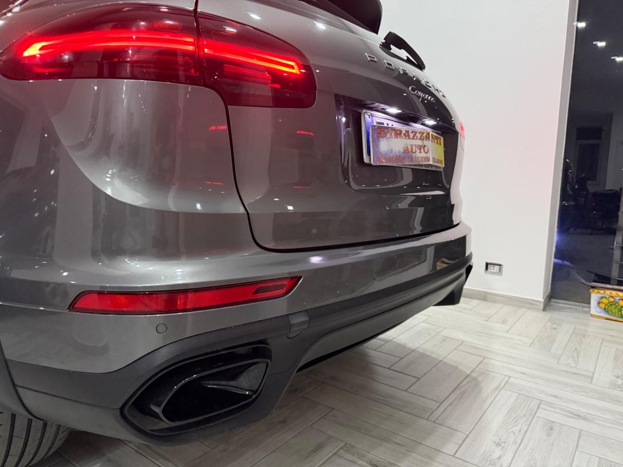 Porsche Cayenne 3.0D250cv BLACK+R21+CHRONO SPORT2016