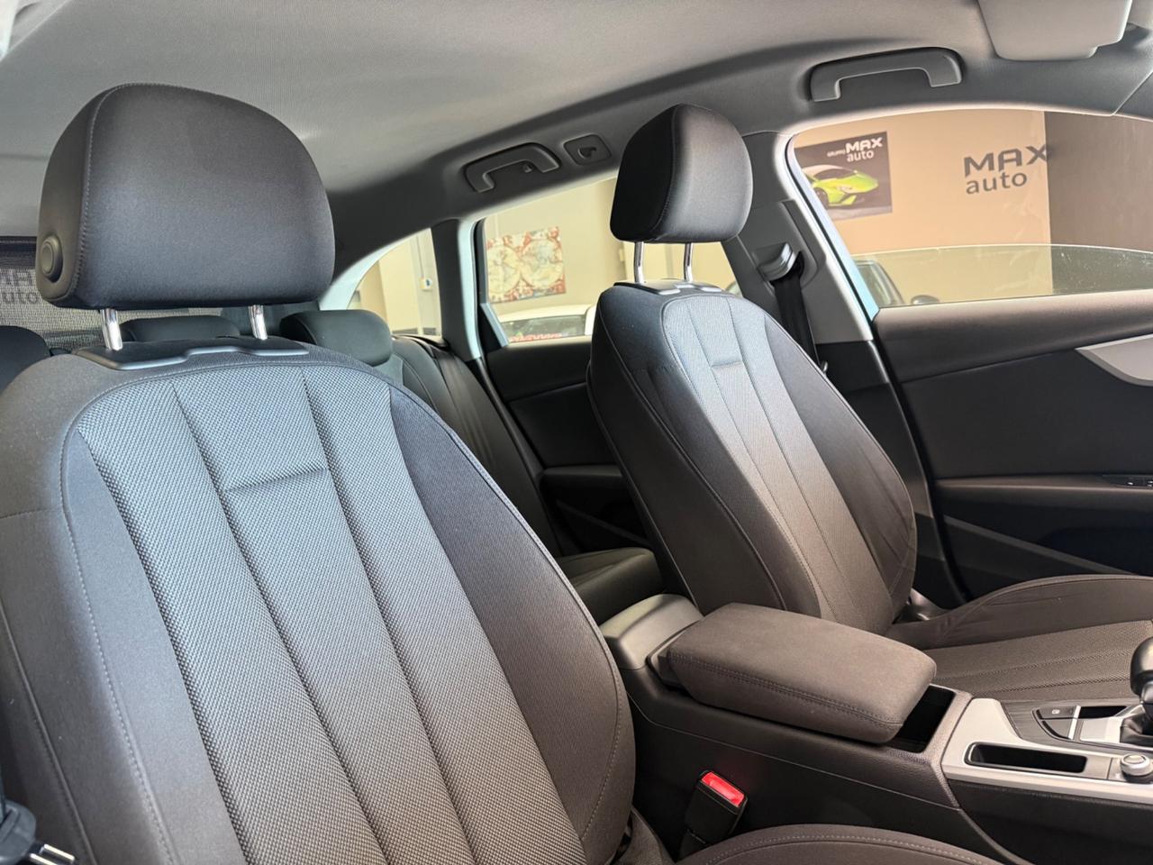 Audi A4 Avant 2.0 TDI 150 CV S tronic line edition
