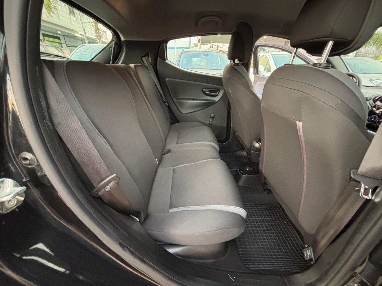 LANCIA YPSILON 1.2 GPL SCAD 2027 PLATINUM