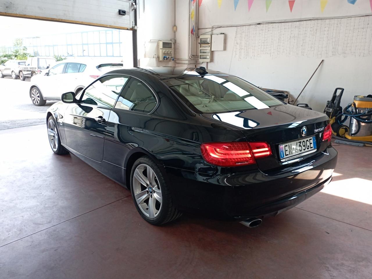 Bmw 320 320d xDrive cat Coupé SOLO 61000 KM