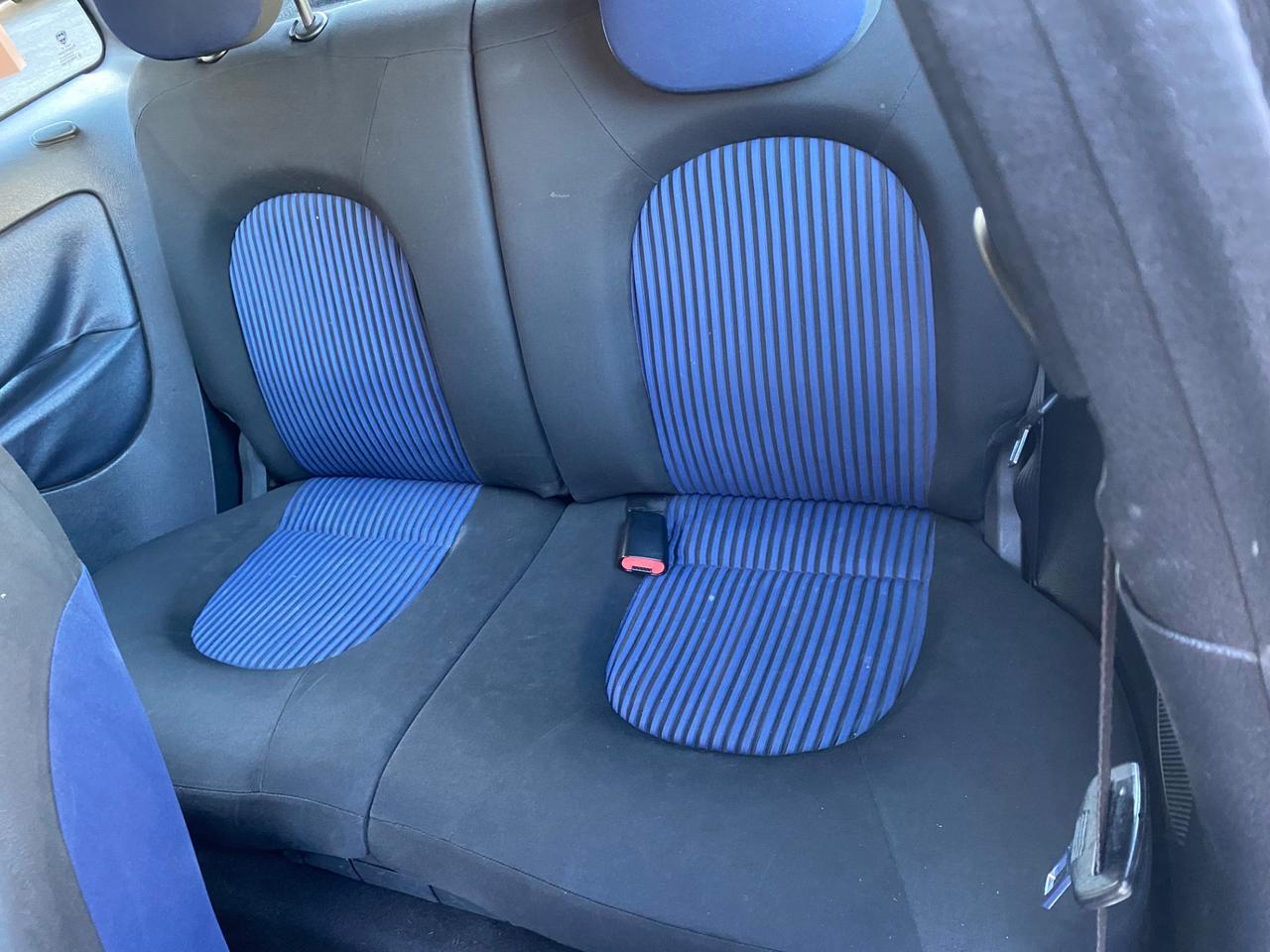 Lancia Ypsilon Argento ok neopatentati