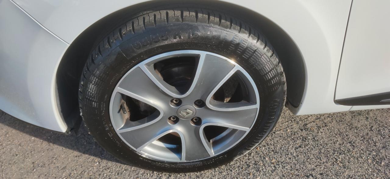 Renault Clio 1.2 EURO 6 *27.000 CHILOMETRI*