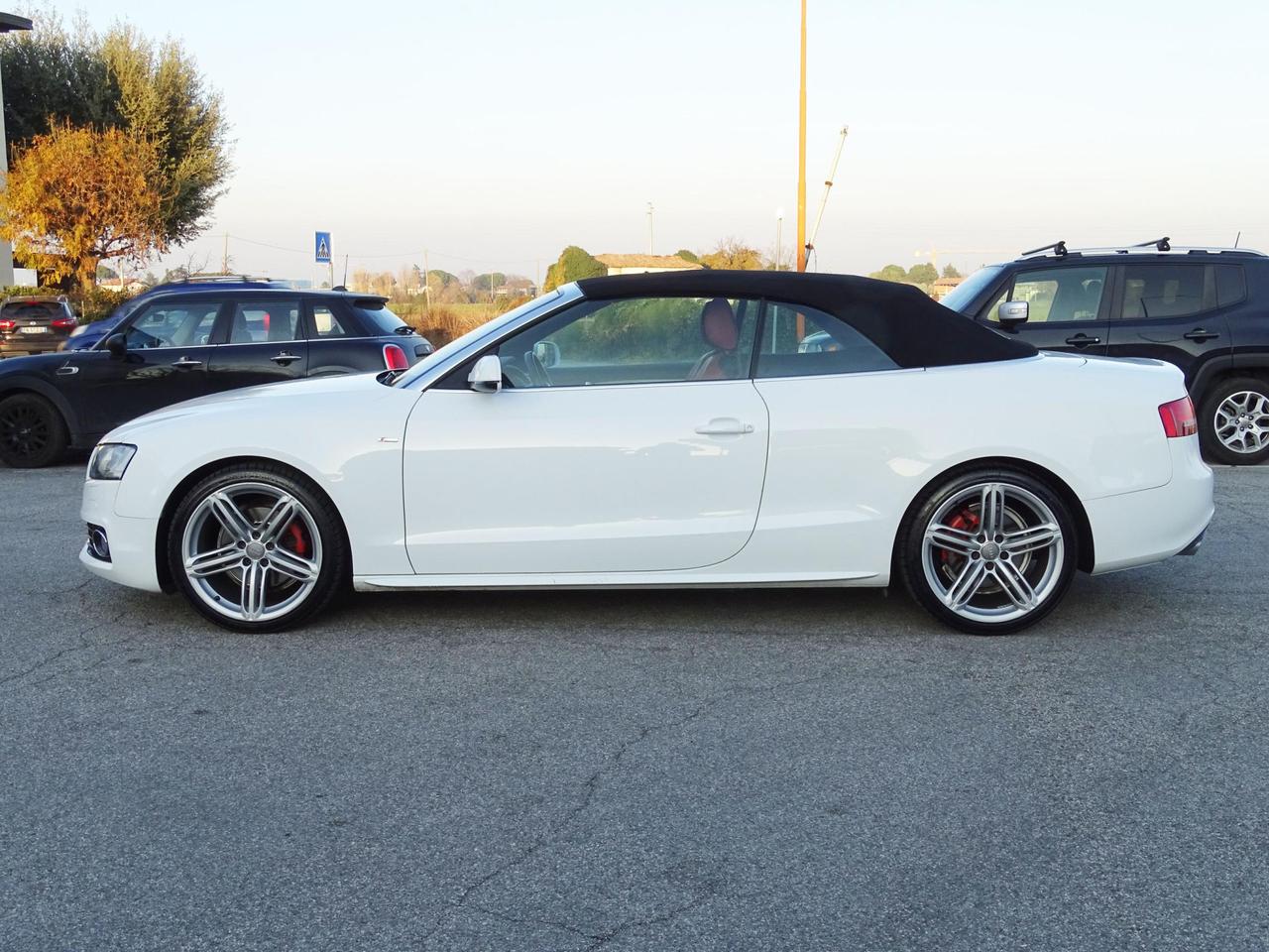 Audi A5 Cabrio 2.0 TDI S-LINE