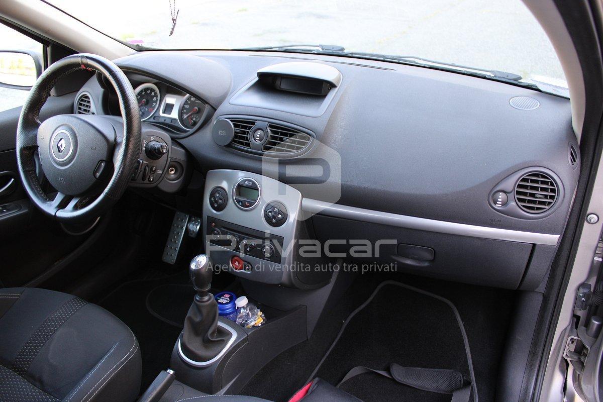 RENAULT Clio 2.0 16V 200CV 3 porte RS