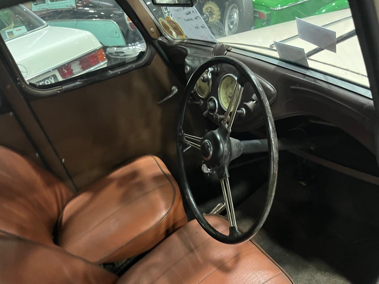 Morris Eight anni 40