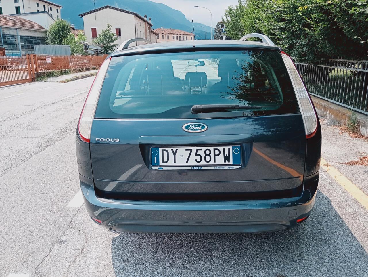 Ford Focus 2.0 (145CV) 5p. Bz.- GPL Tit.