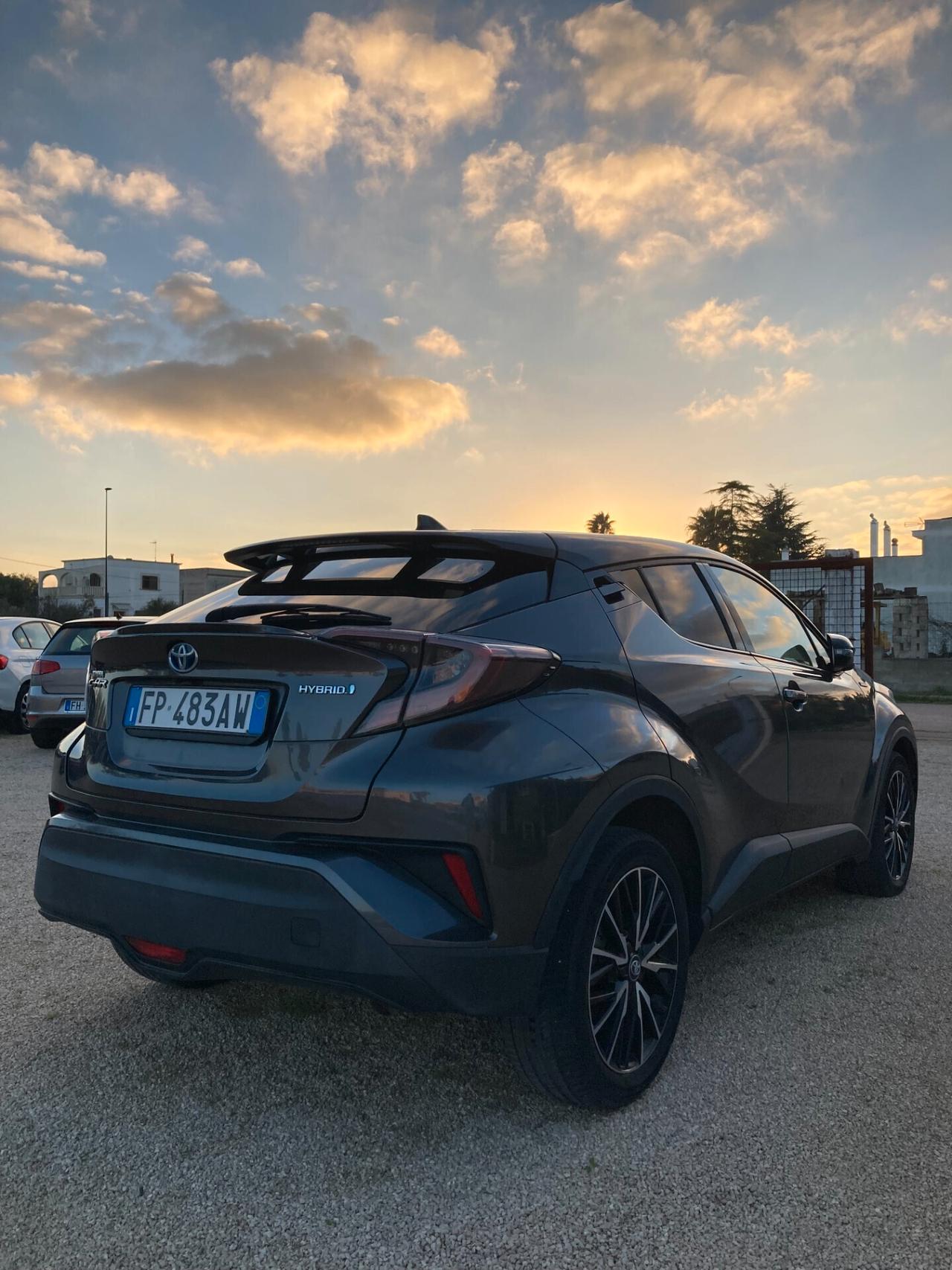 Toyota C-HR 1.8 Hybrid E-CVT Style