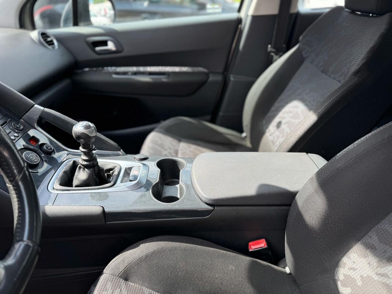Peugeot 3008 1.6 HDi 110CV Outdoor