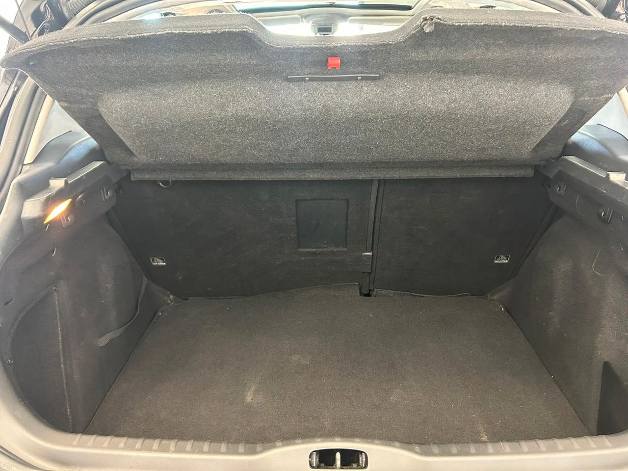 Peugeot 308 2.0 HDi 5p. Féline TETTO - 2007