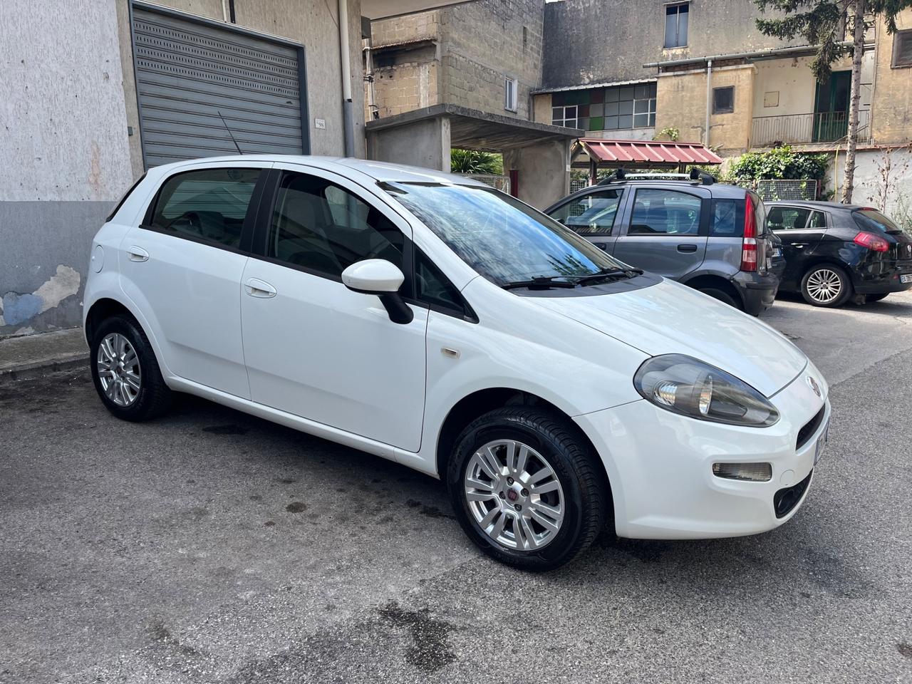 FIAT PUNTO ULTIMO MODELLO A METANO FULL OPTIONAL