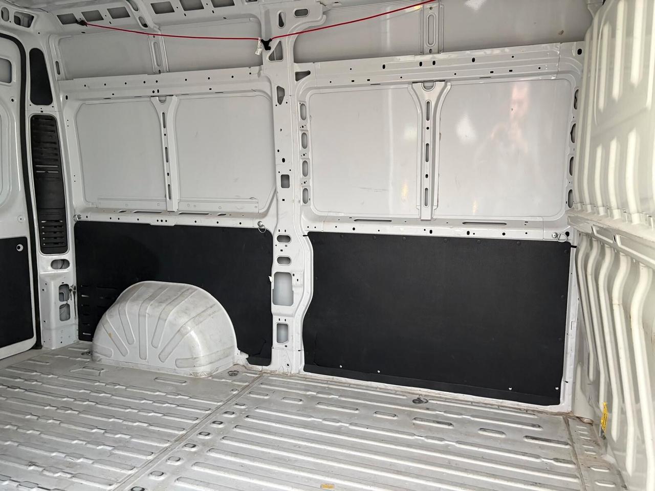 Peugeot Boxer 330 PREMIUM 2.2 BlueHDi PM-TM L2 H2 SPOTICAR