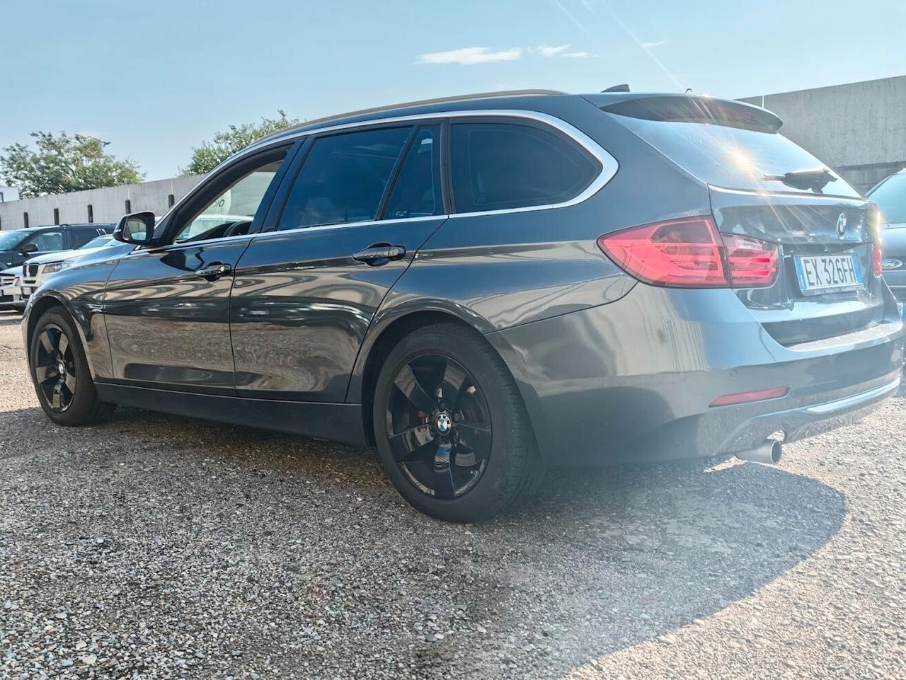 Bmw 320 320d xDrive Touring Luxury Automatica