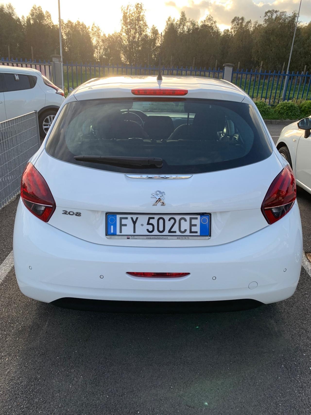 Peugeot 208 BlueHDi 100 S&S 5 porte Allure