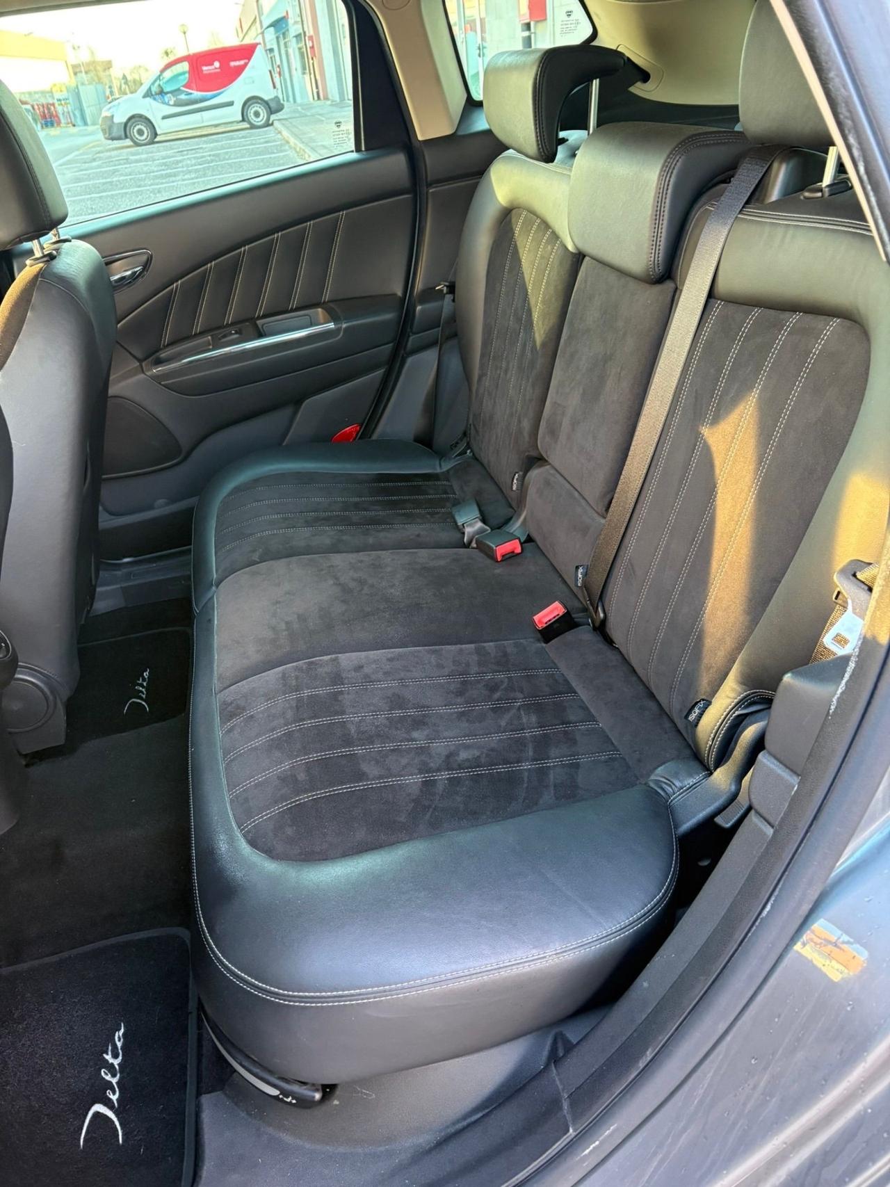 Lancia Delta 1.6 MJT DPF 105 CV Gold