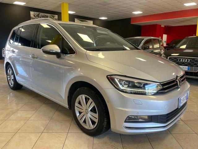 VOLKSWAGEN Touran 1.4 TSI DSG *FULL OPTION/LED/NAVI/TELC*