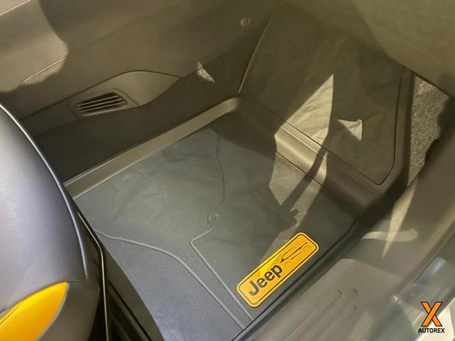 JEEP Avenger 1.2 Turbo 136 CV MHEV 4xe Upland