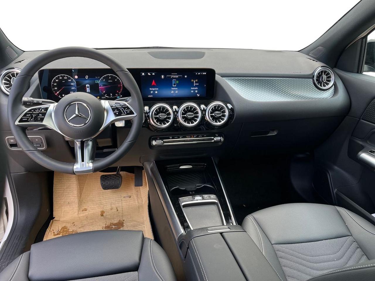 Mercedes-Benz GLA 200 d automatic