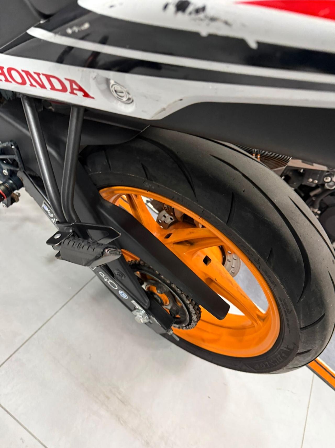 Honda CBR 125 R Repsol