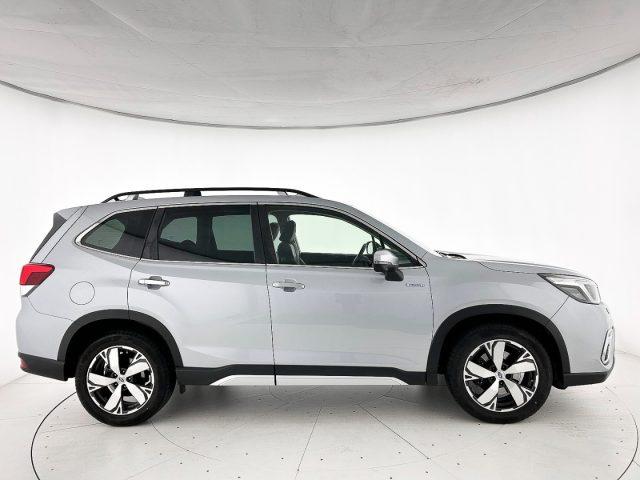 SUBARU Forester 2.0 e-Boxer MHEV CVT Lineartronic 4dventure