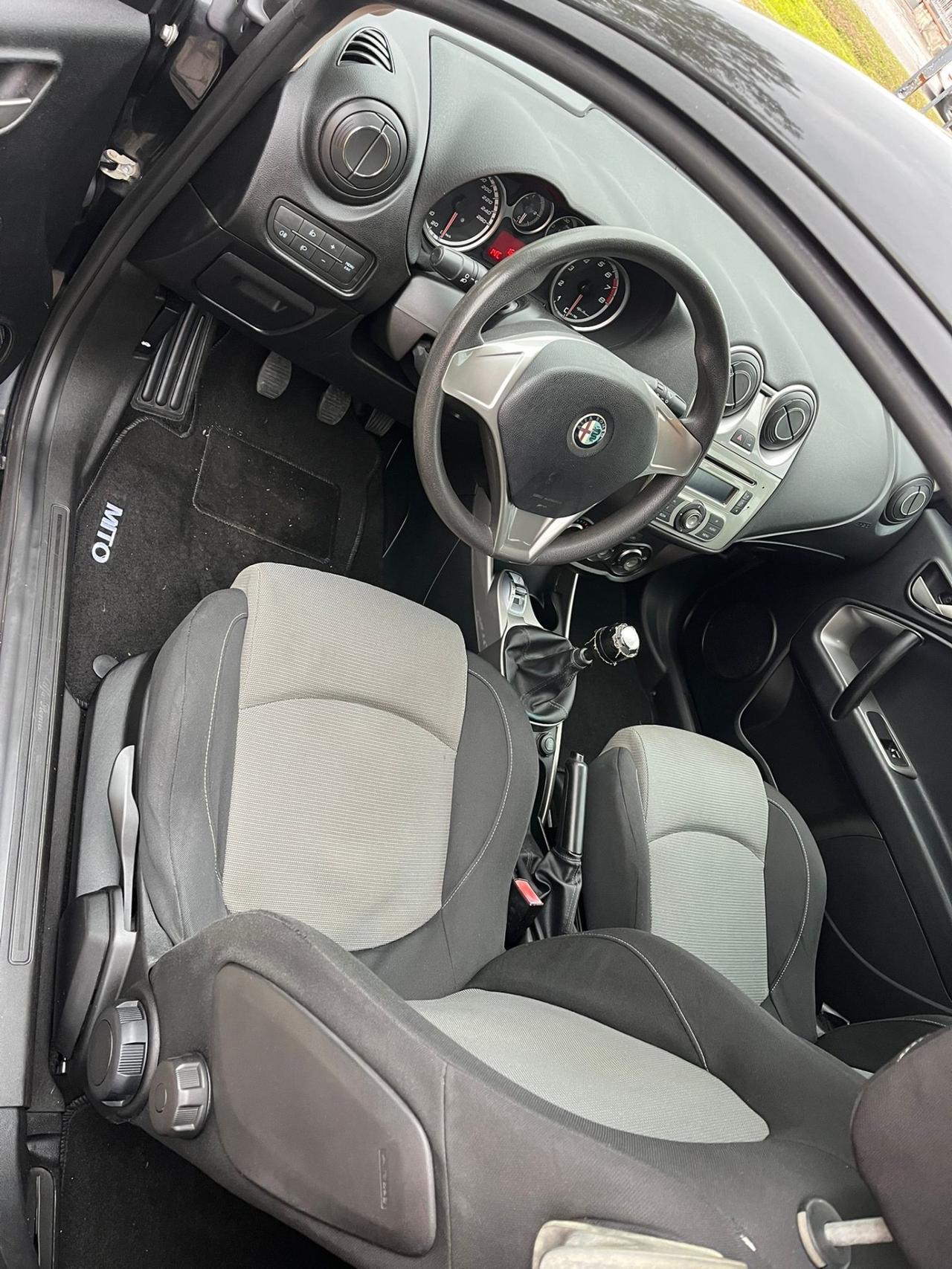 Alfa Romeo MiTo 1.4 78 CV Distinctive Sport Pack