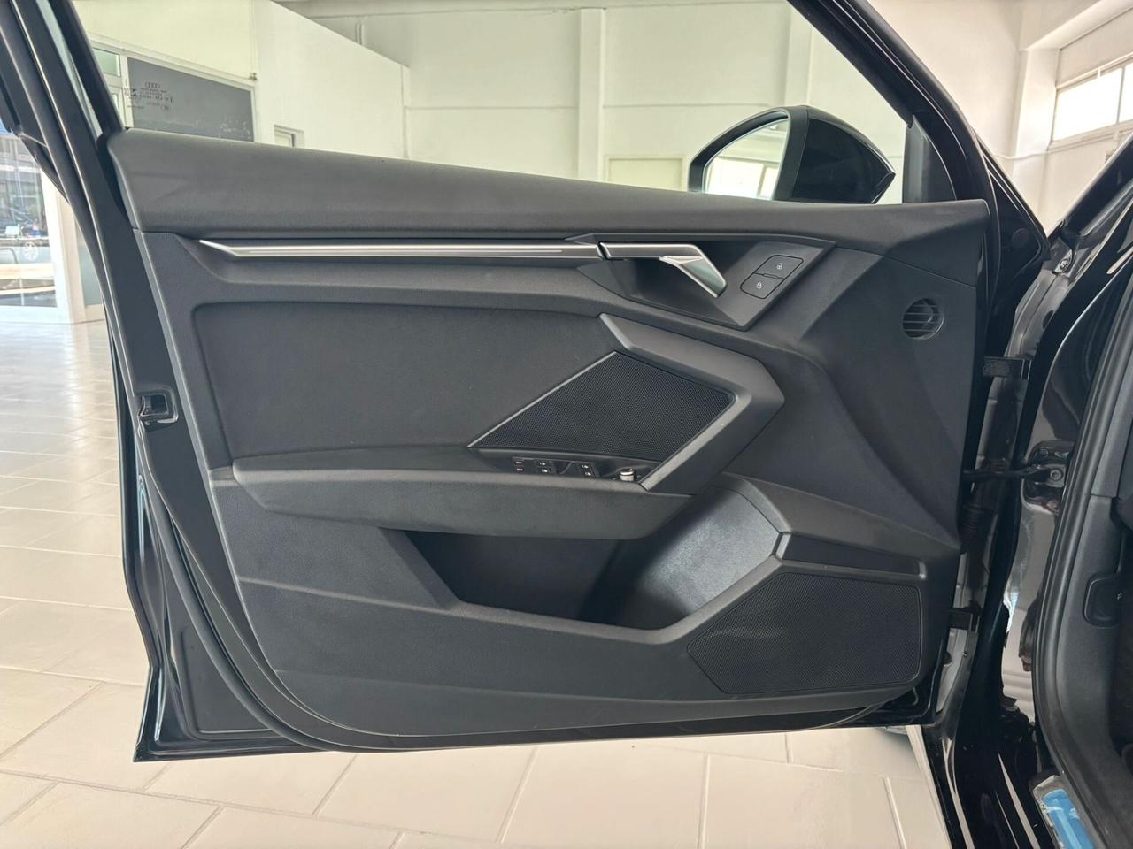 Audi A3 Sedan 35 TDI S tronic line edition