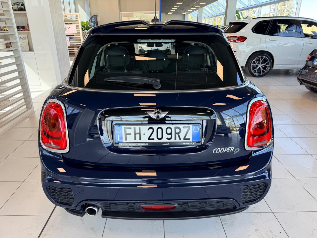 Mini 1.5 Cooper D Hype 5 porte JCW auto