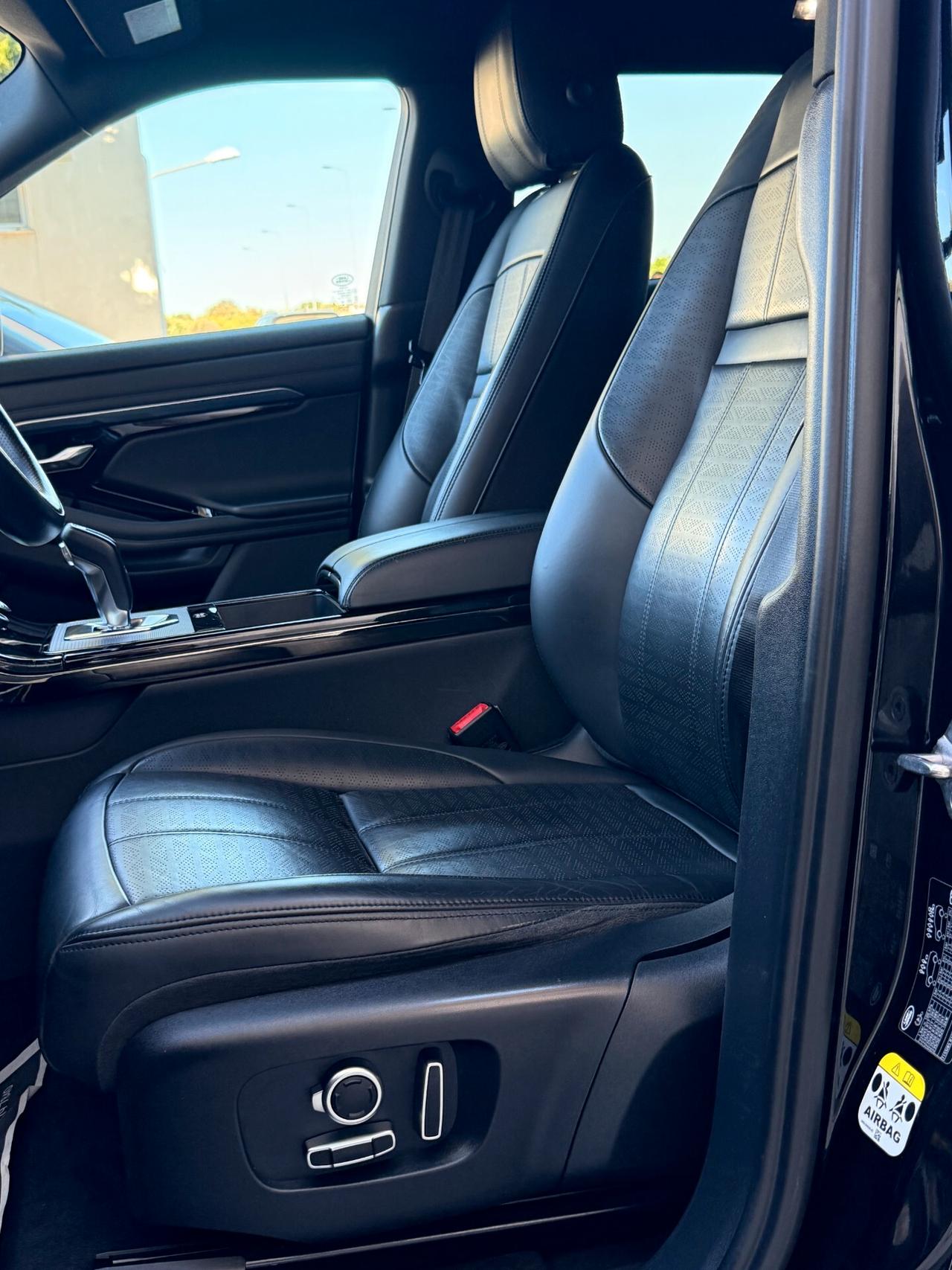 Land Rover Range Evoque 2.0d i4 mhev R-Dynamic HSE awd 204cv auto,VIRTUAL COCKPIT,APPLE CARPLAY,TELECAMERA 360, NAVI,INTERNI